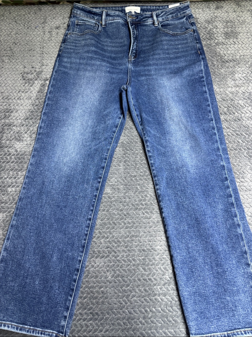 KanCan Women's Straight Leg Jeans in Medium Blue Wash